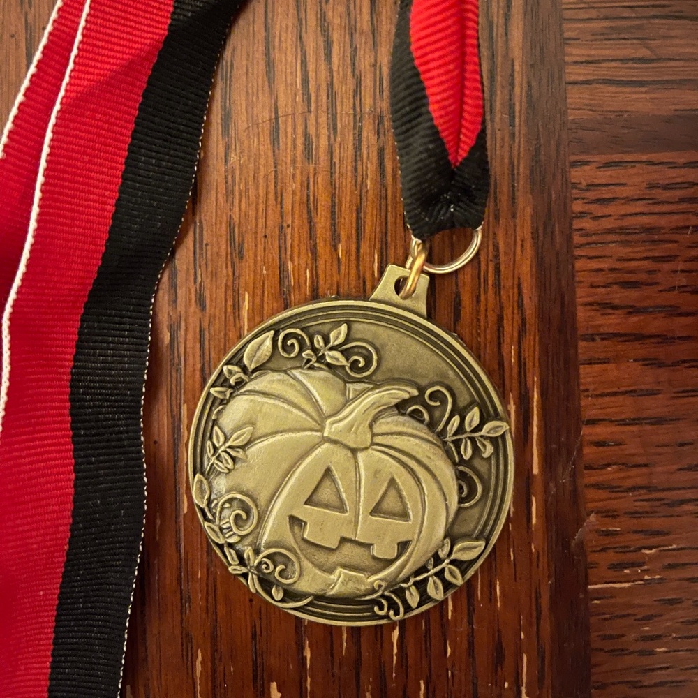 Marianne Volpe 5k medal